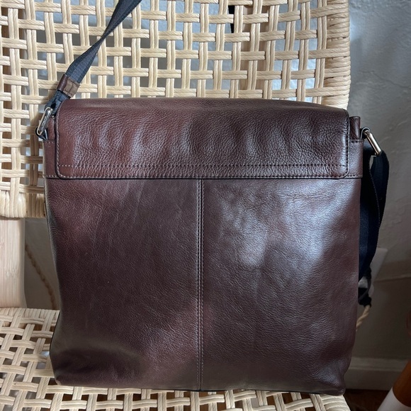 Authentic Coach Men’s Leather Messenger Bag Crossbody Laptop Travel Work Brown - Picture 9 of 16